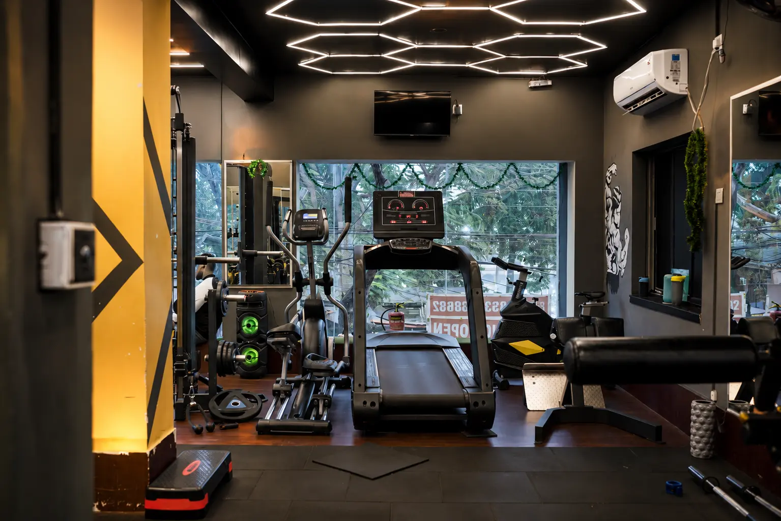 Adam-and-Eve-Fitness-Studio-Sarsuna-3